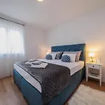 Mr Apartament *